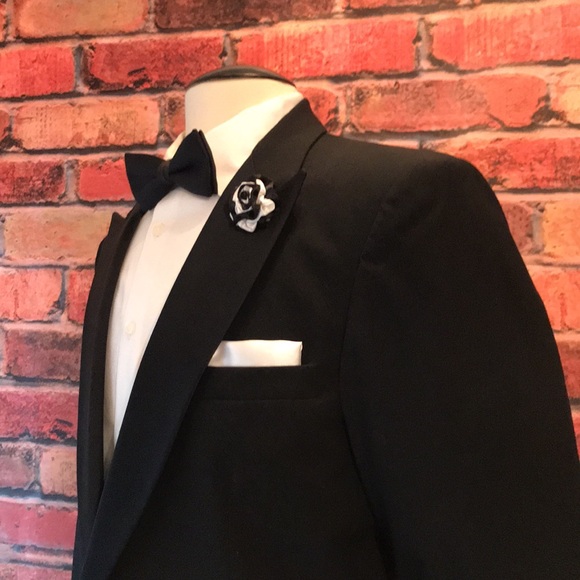 After Six Tuxedo Coat - Picture 13 of 17